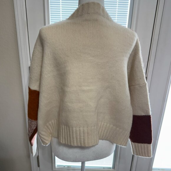 NWOT Luna Ivy Sweater SZ Small - Picture 3 of 7
